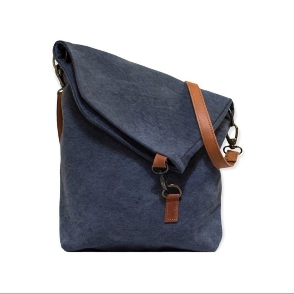 NWT Vintage Addiction canvas foldover crossbody